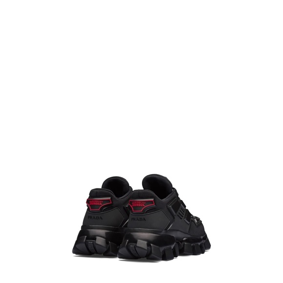 Prada - Picture 3 of 4